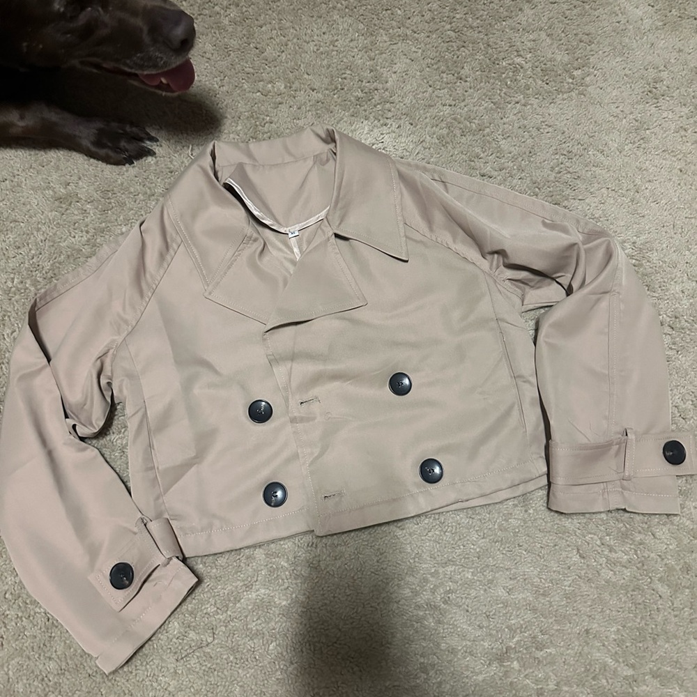 Cropped trench coat new with tags